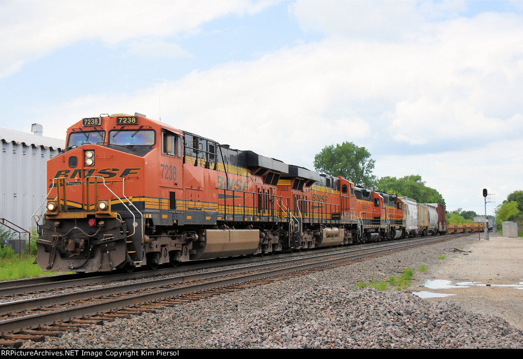 BNSF 7238